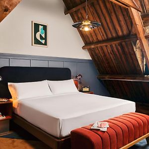 Studio met een King Size Bed